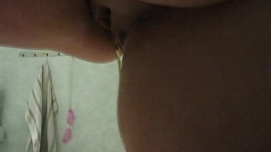 Monica Svensson pissing