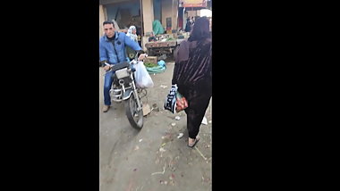 BBW Hijab mom shaking her big ass