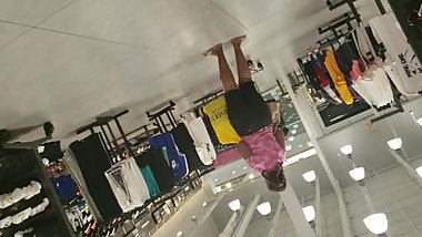 Pawg booty while shopping