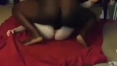 Husband gives wife bbc and wanks no sound
