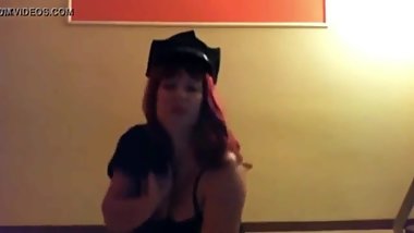 Carmen Bum Bum balla per il suoi fans in diretta